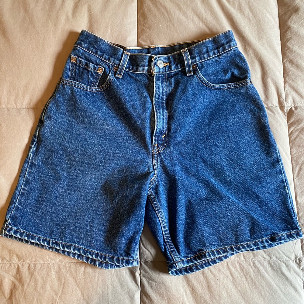 Vintage Levi Strauss “mom” jean shorts